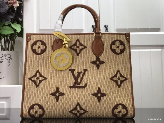 LOUIS ONTHEGO VUITTON MM 0418